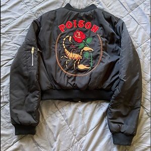 Cropped, Bomber jacket! Black. With orange embroidery and scorpion design detail